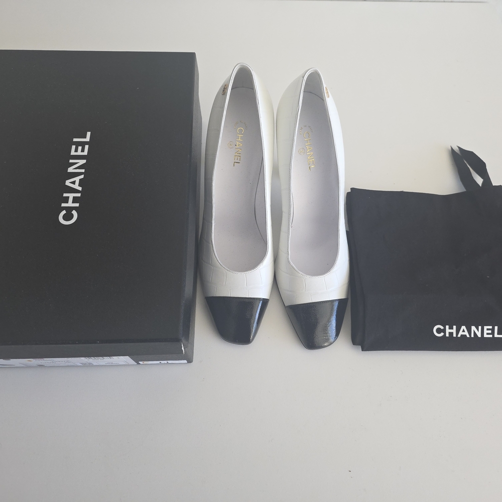 CHANEL Black and White Women's Heels